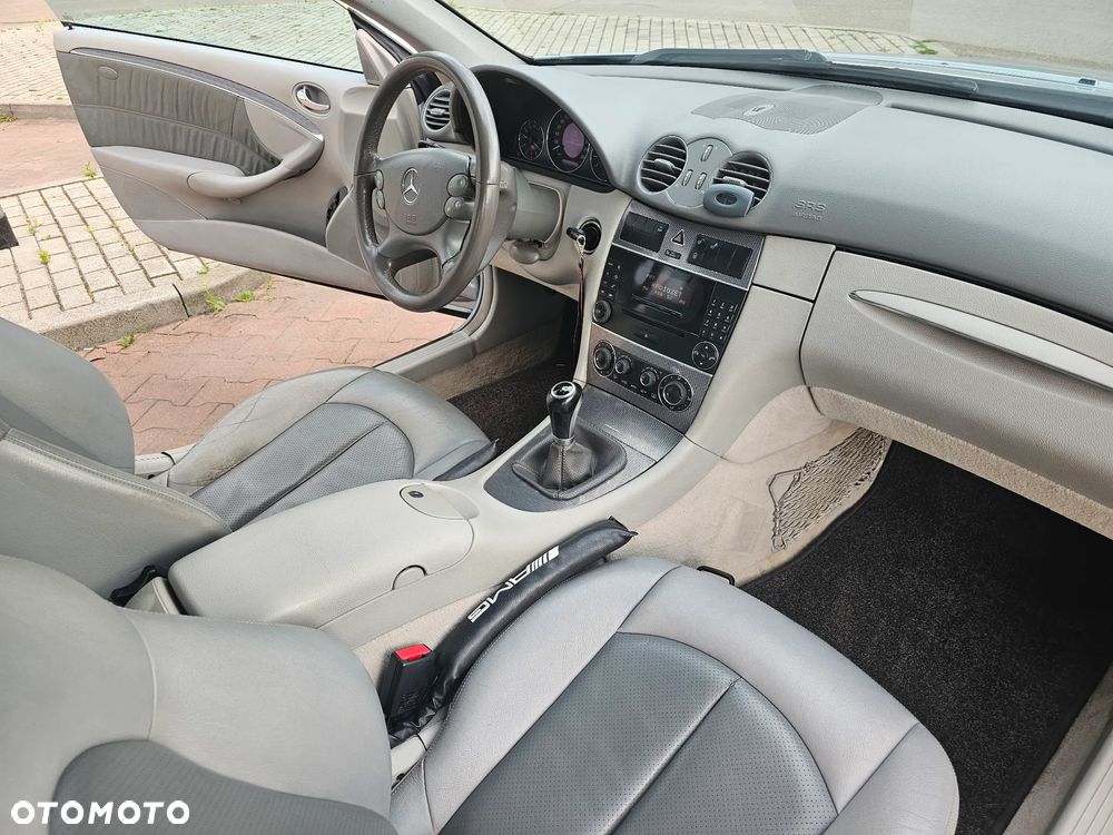 Mercedes-Benz CLK 270 CDI Avantgarde - 5