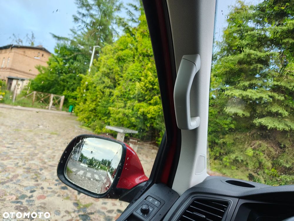 Volkswagen Caravelle 2.0 TDI L1 Comfortline DSG - 21