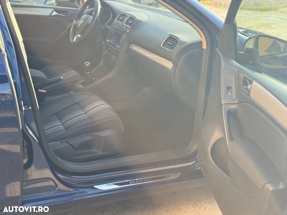 Volkswagen Golf 1.2 TSI MATCH - 9