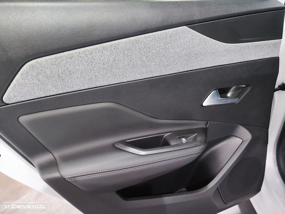 Peugeot 308 1.5 BlueHDi Allure EAT8 - 27