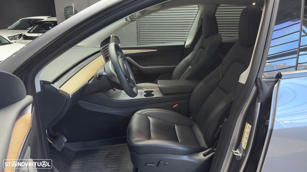 Tesla Model Y Long Range Tração Integral - 20