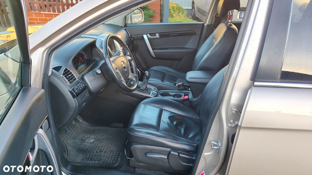 Chevrolet Captiva 2.2 D LT+ - 8