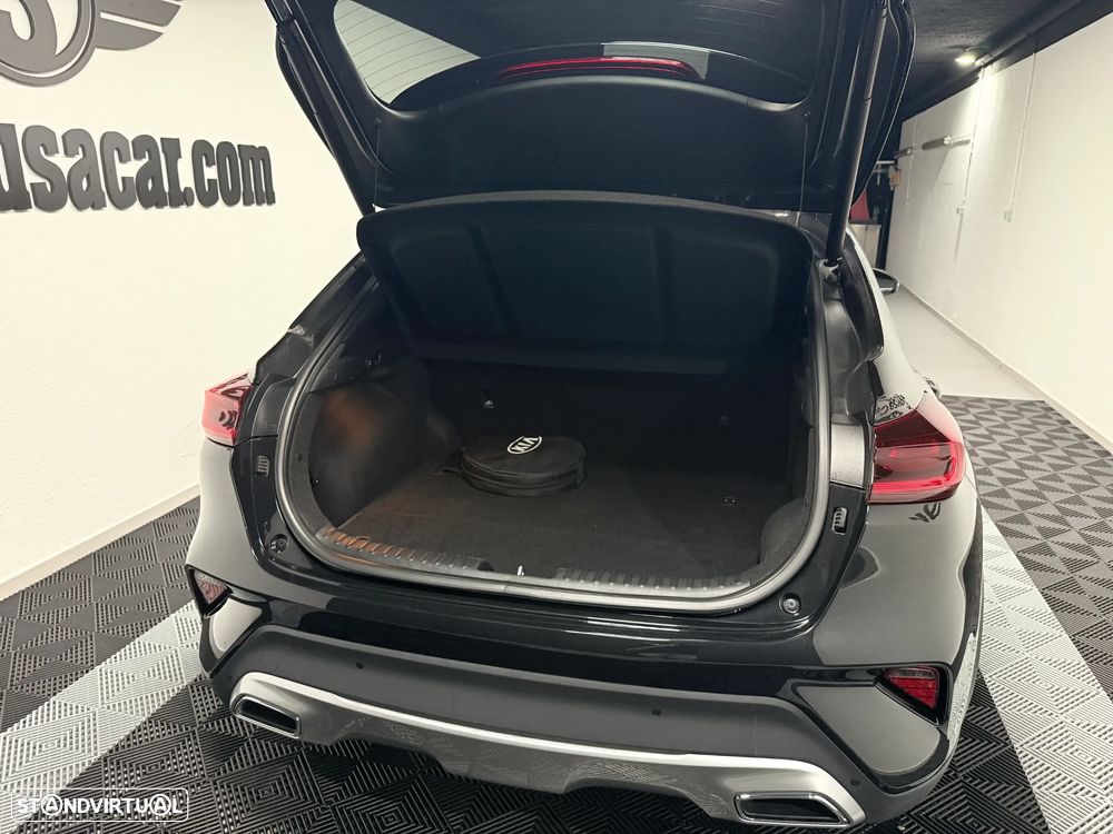 Kia XCeed 1.6 GDi PHEV Drive - 19