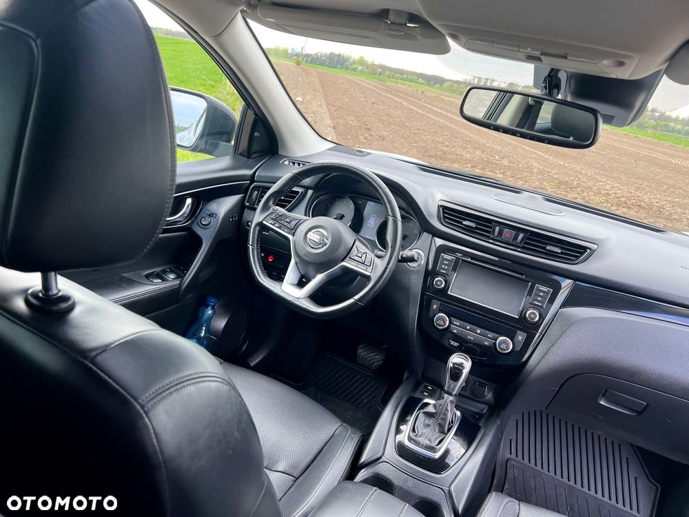 Nissan Rogue - 23