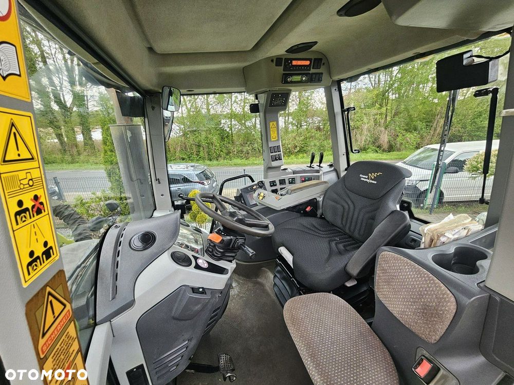 Claas AXION 810 CMATIC - 11