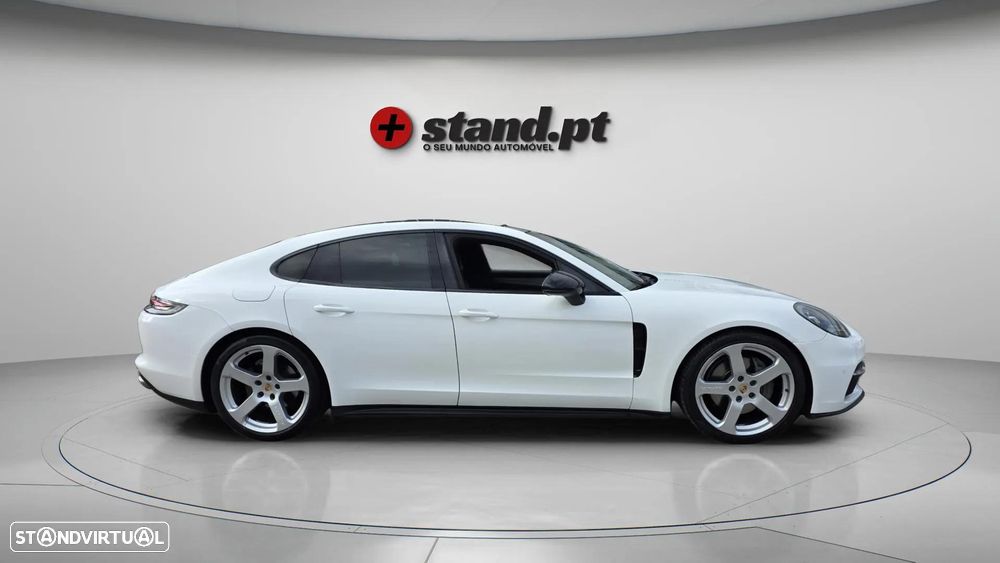Porsche Panamera 4S - 4