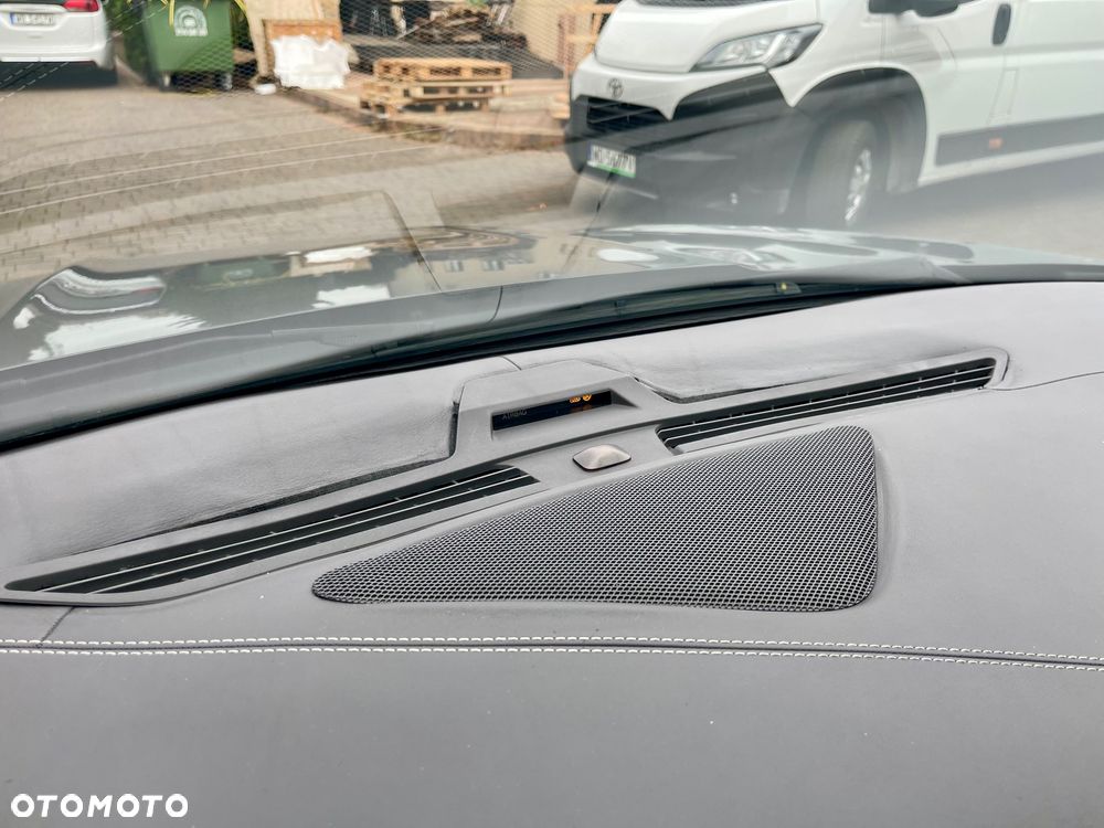 Ford Mondeo - 36