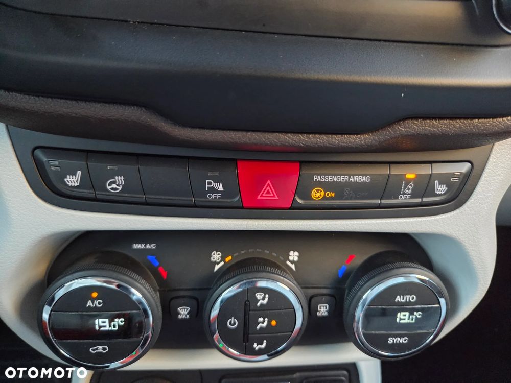 Jeep Renegade 1.4 MultiAir Limited 4WD S&S - 7