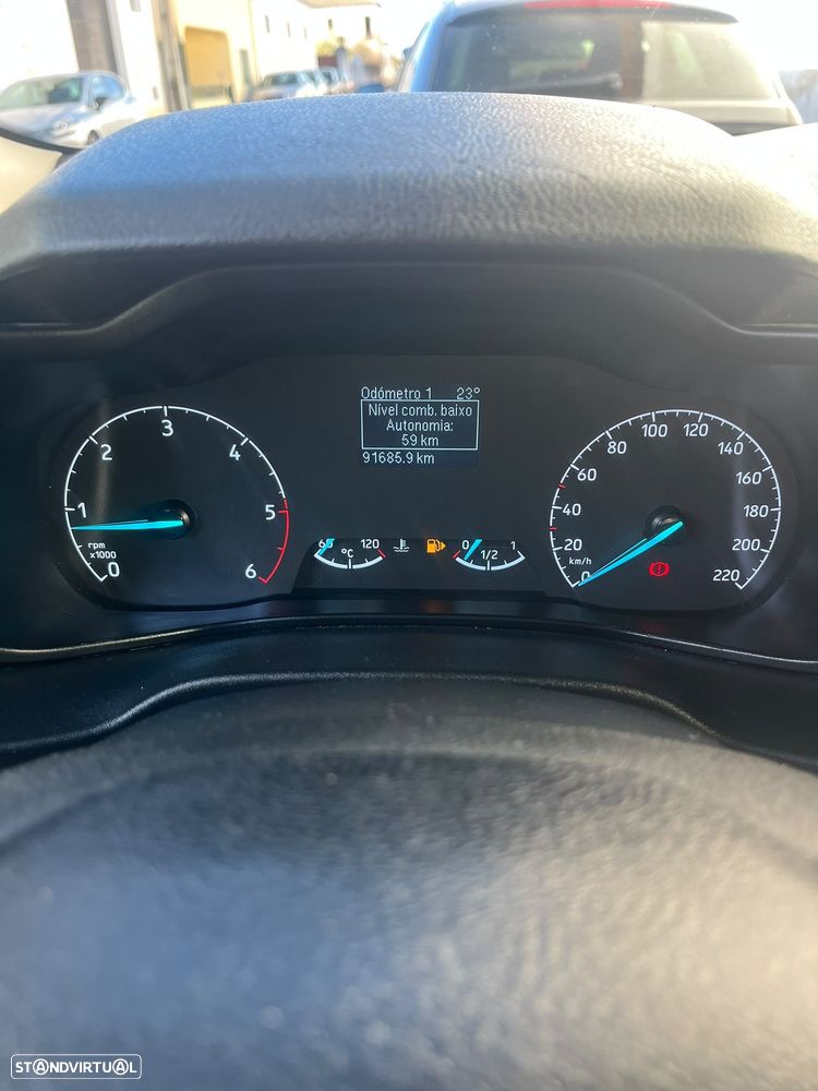 Ford Transit Connect - 13