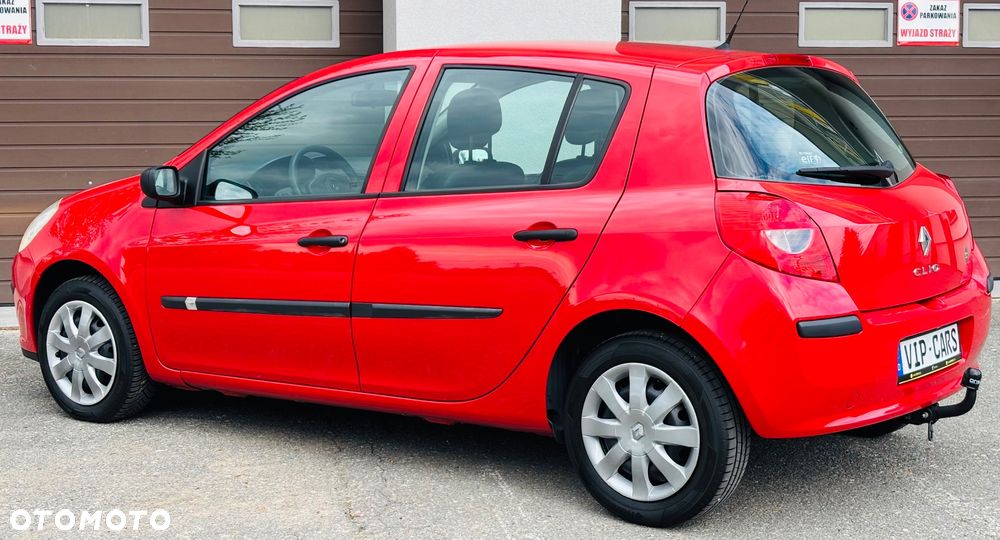 Renault Clio 1.2 16V Authentique - 7