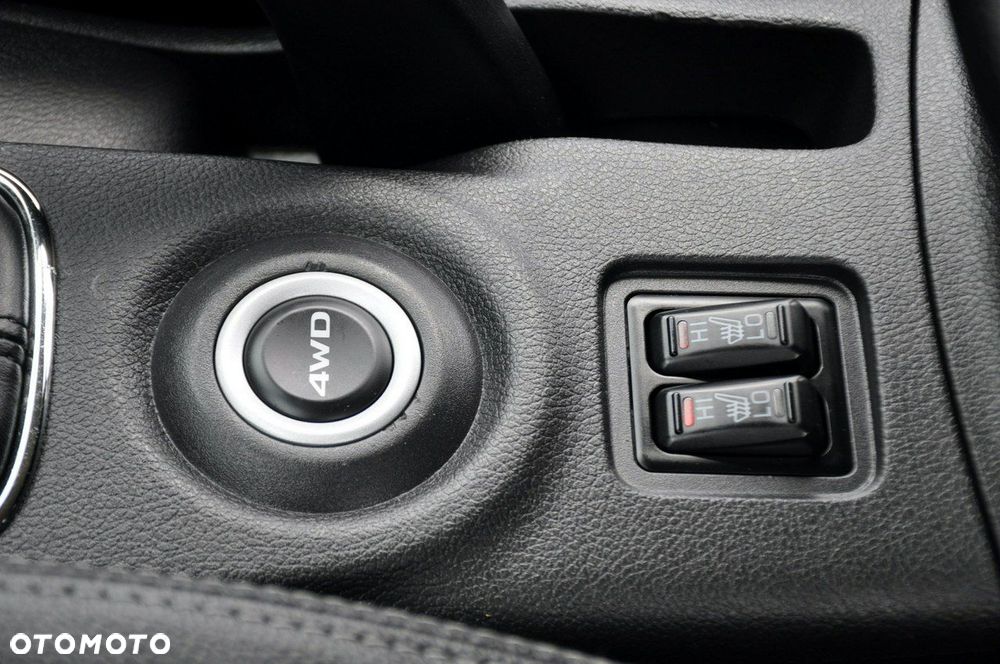 Mitsubishi Outlander - 34