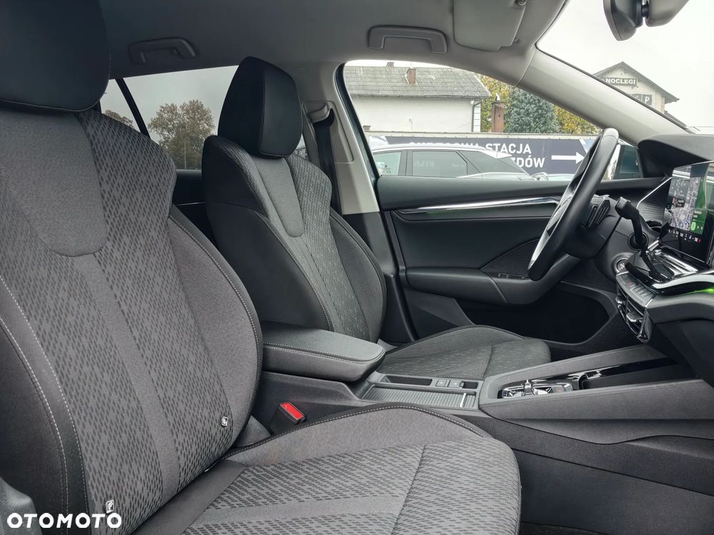 Skoda Octavia 2.0 TDI Style DSG - 10