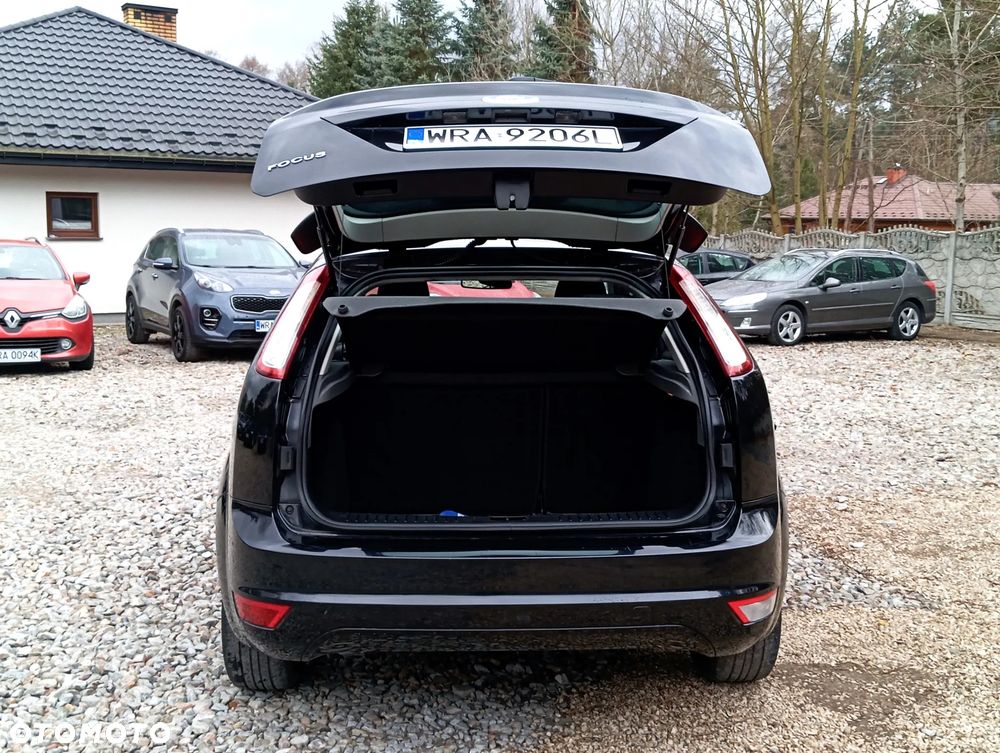 Ford Focus 1.6 16V Black Magic - 16