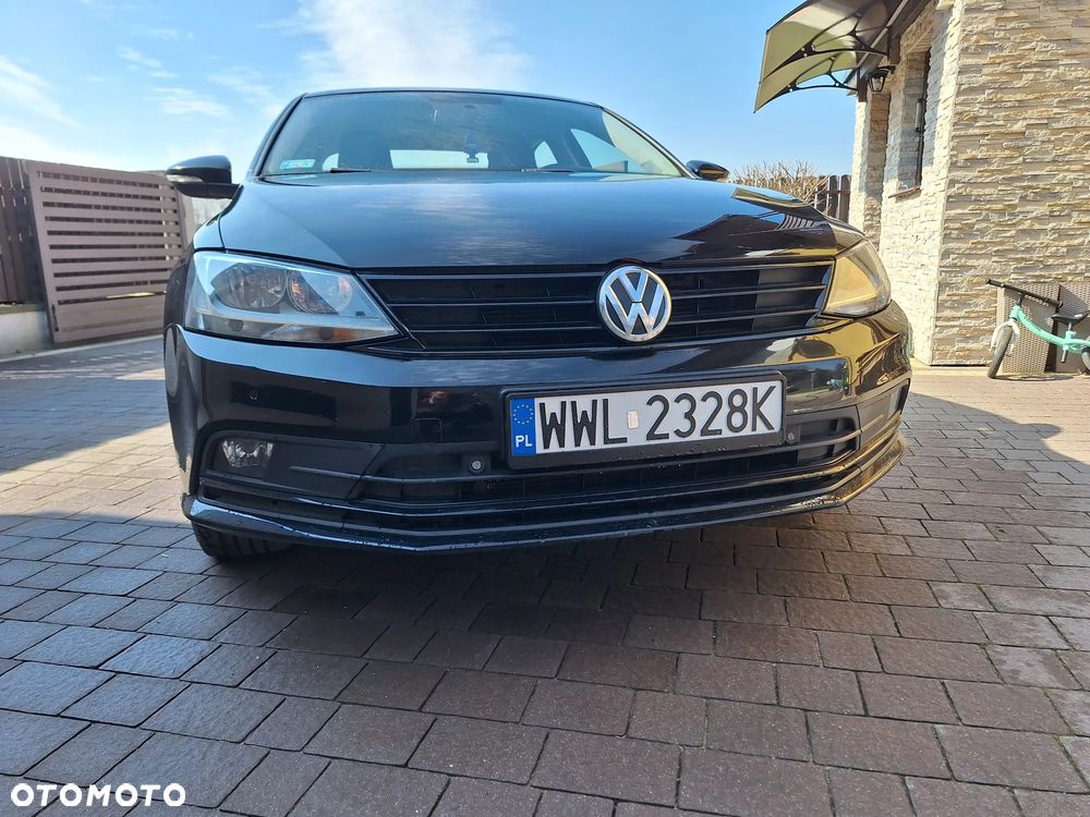 Volkswagen Jetta 2.0 TDI DPF BMT Trendline - 2