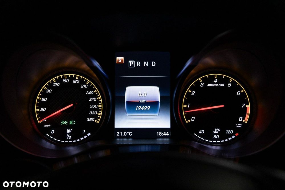 Mercedes-Benz AMG GT S Speedshift 7G-DCT - 38