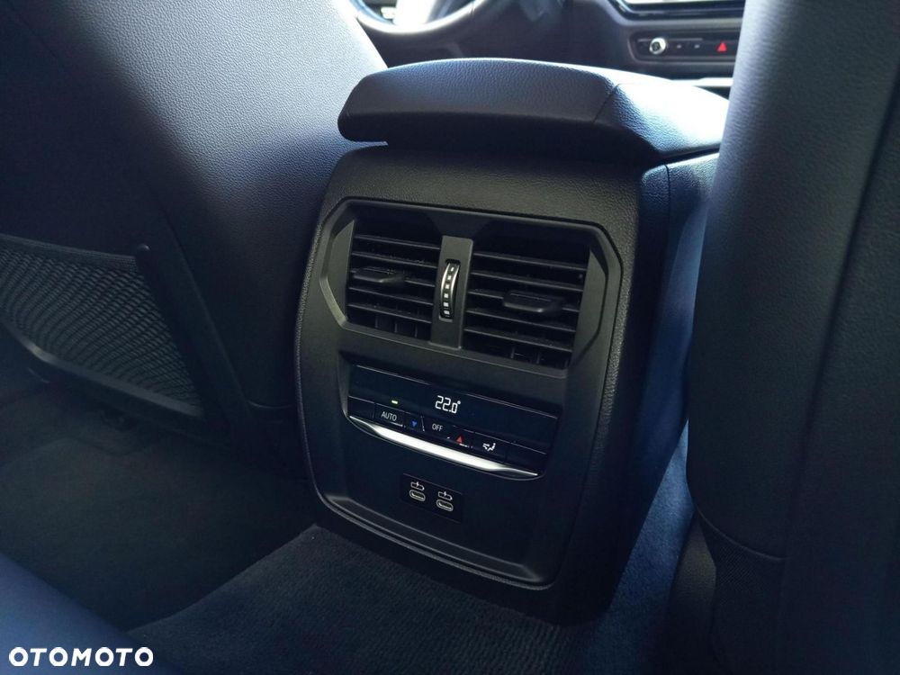 BMW Seria 3 - 21