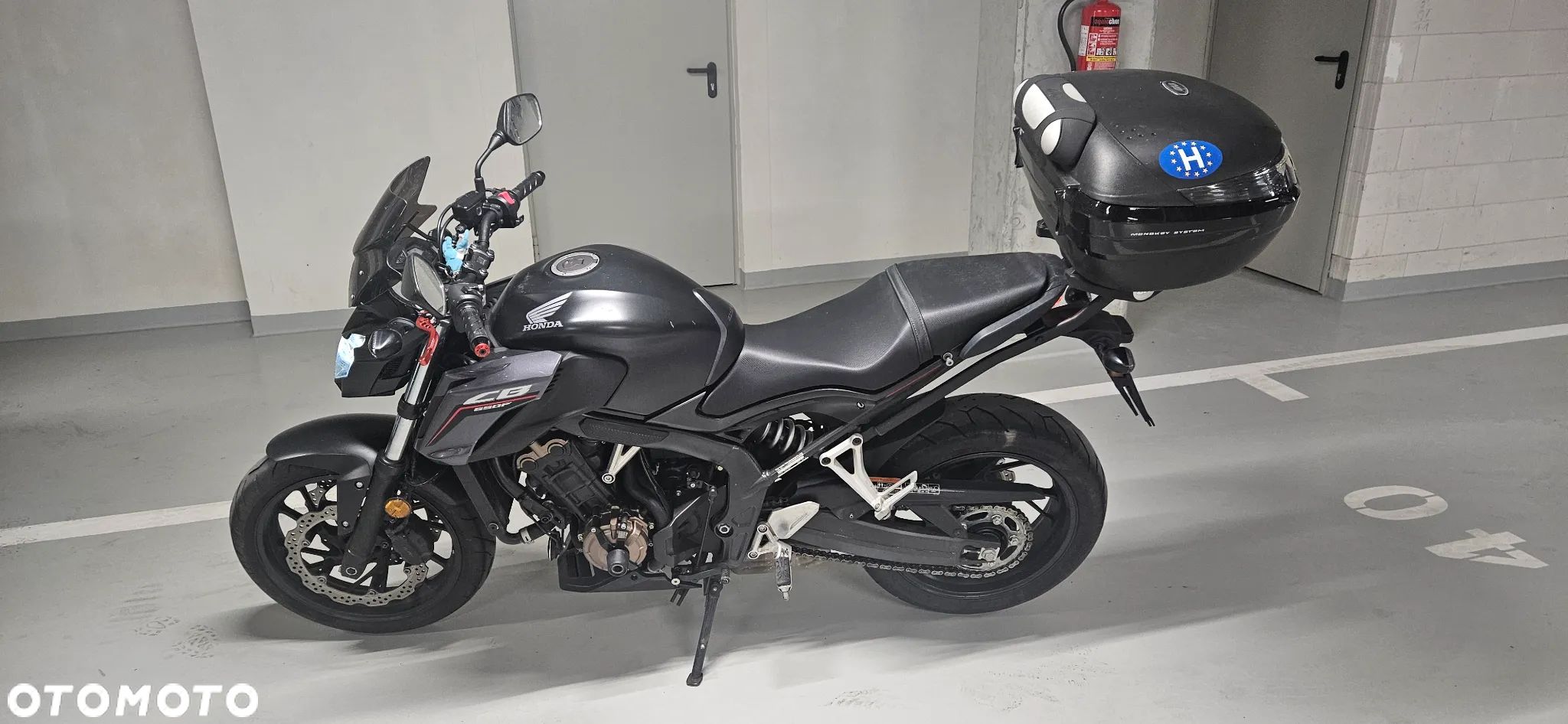 Honda CB - 1