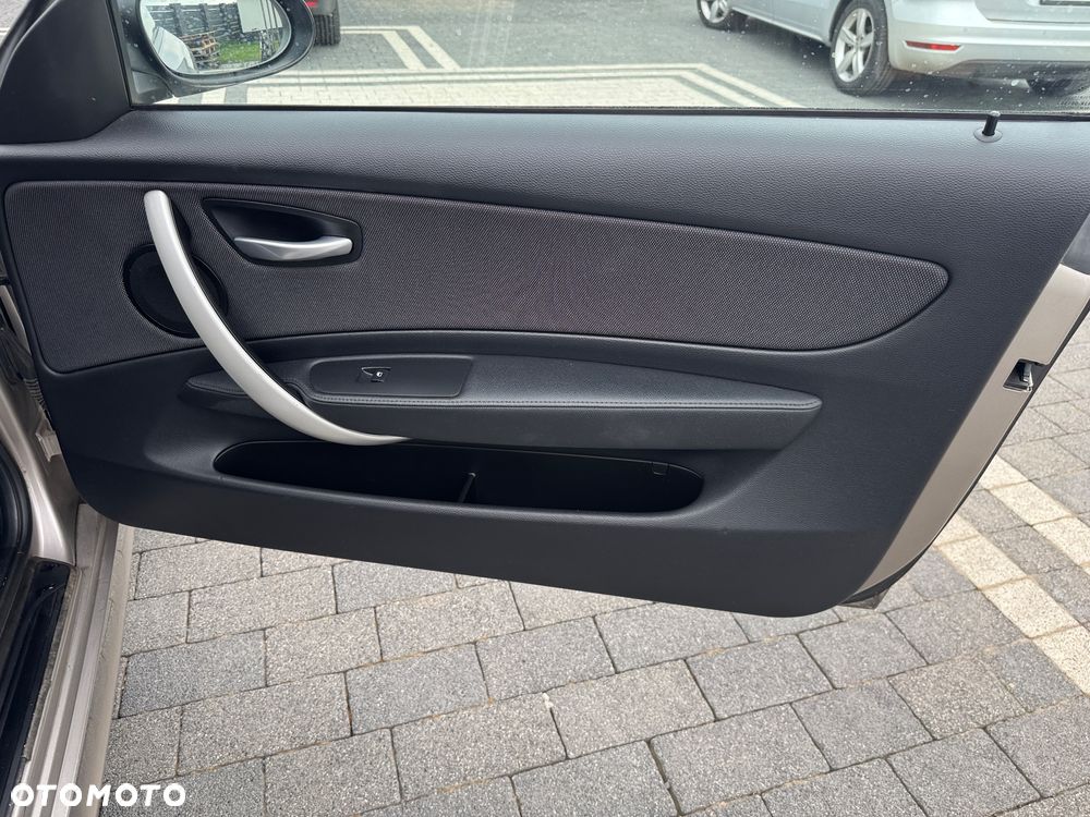 BMW Seria 1 120d DPF Edition Lifestyle - 28
