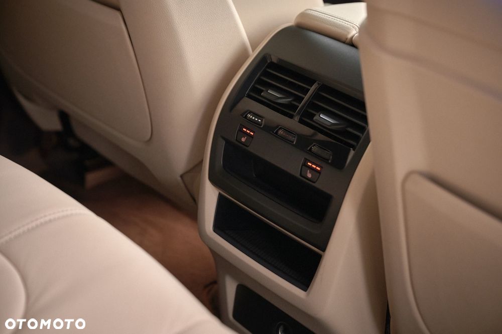 BMW X5 xDrive30d - 29