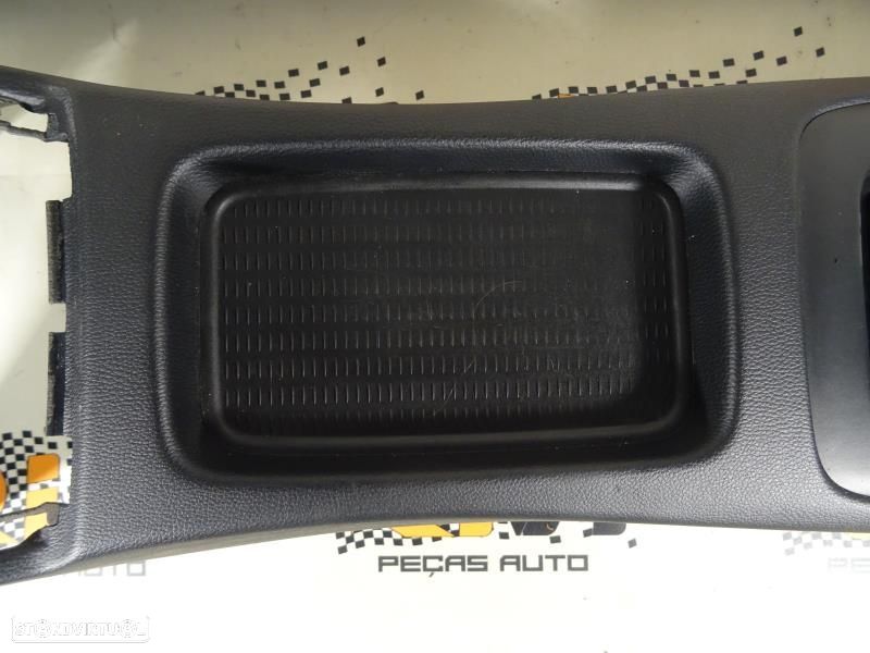 Consola Central Bmw 3 Coupé (E92)  Consola Central Traseira Bmw E92 - 5