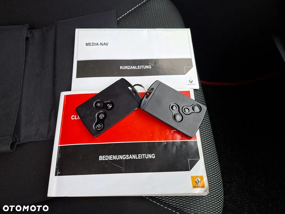 Renault Clio TCe 90 Luxe - 27