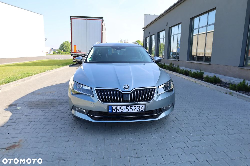 Skoda Superb 2.0 TDI DSG Style - 6