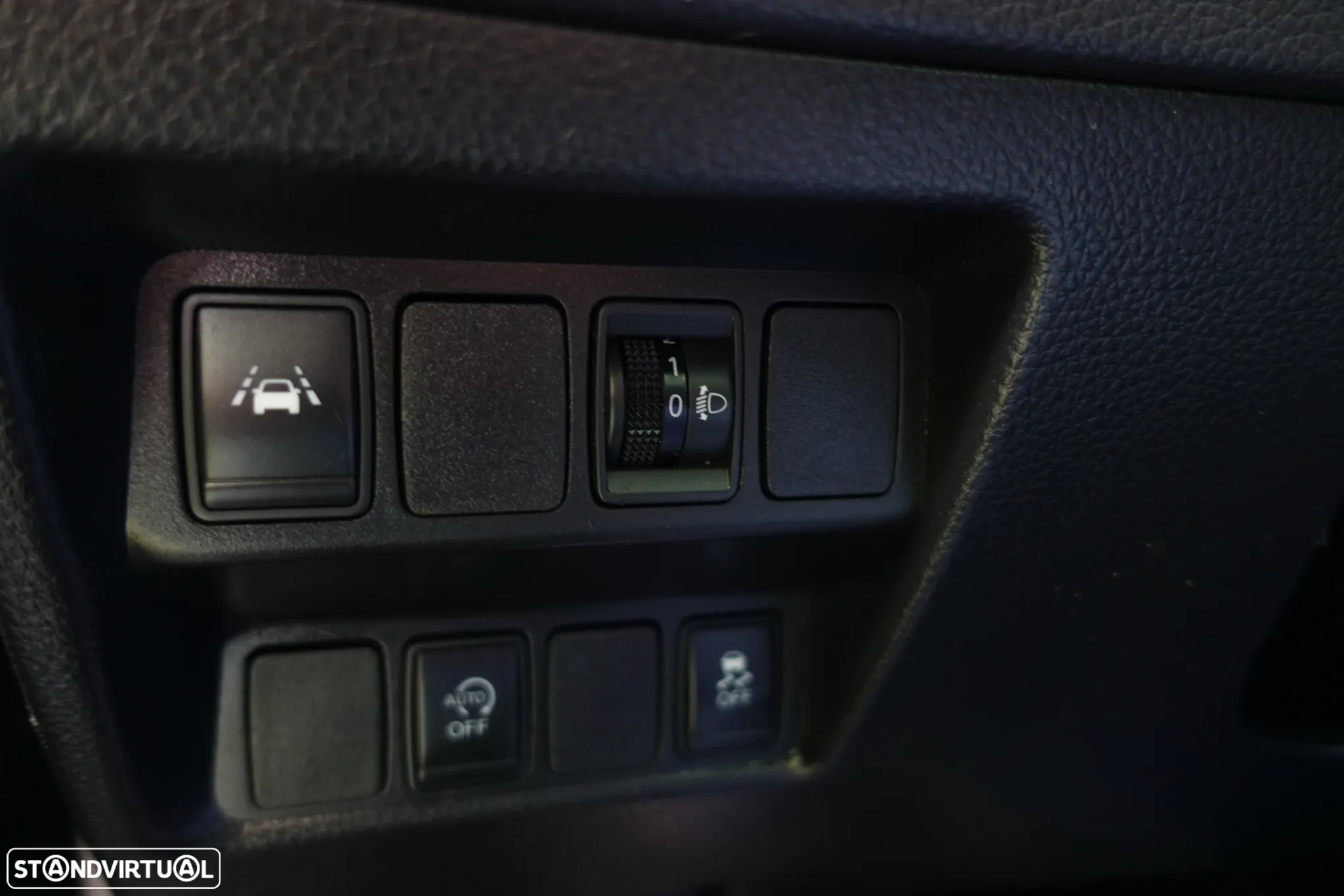 Nissan Qashqai 1.6 dCi N-Connecta 18 - 46