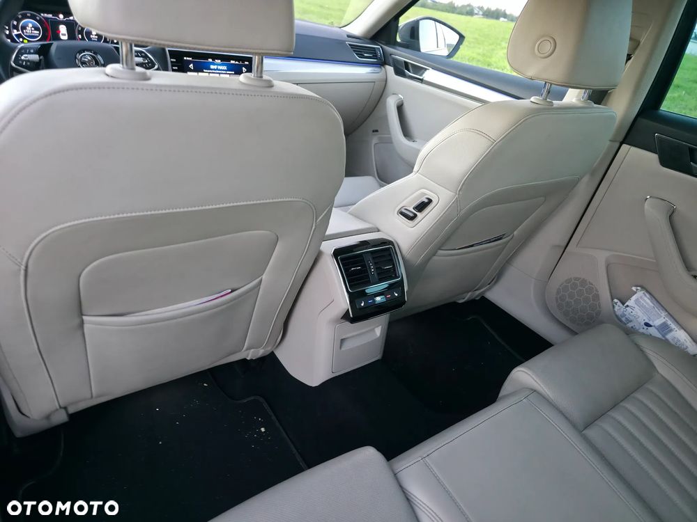 Skoda Superb 2.0 TDI SCR L&K DSG - 18
