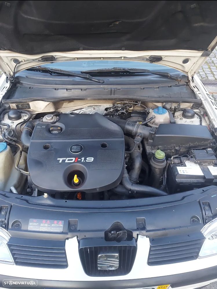 SEAT Ibiza 1.9 TDi Signo - 3
