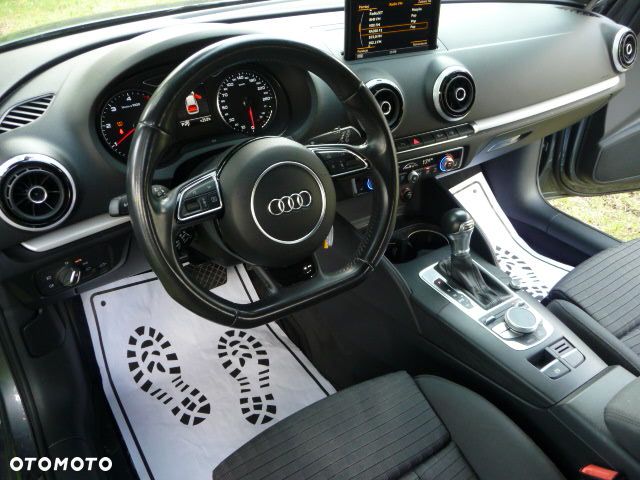 Audi A3 3-drzwiowe 1.6 TDI clean diesel Attraction S tronic - 22