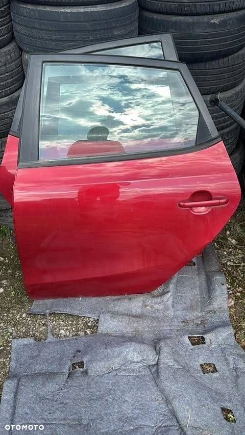 lewe tylne drzwi hyundai i30 gn1 hb lift 2012r kolor hat - 1