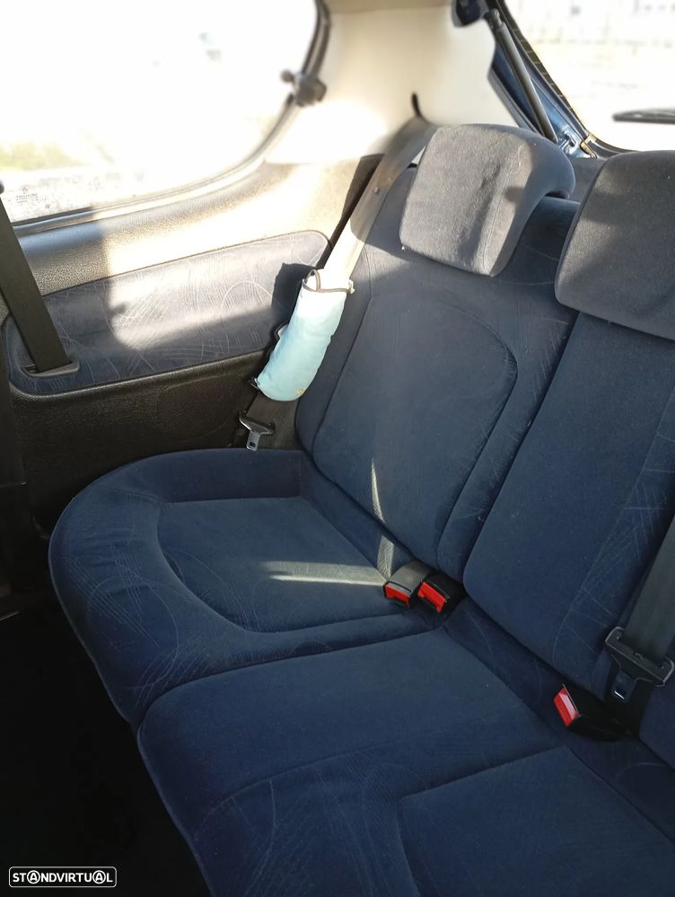 Peugeot 206 1.1 XT - 15