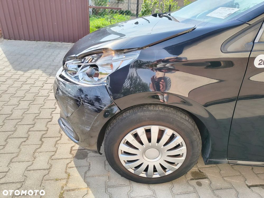 Peugeot 208 - 14