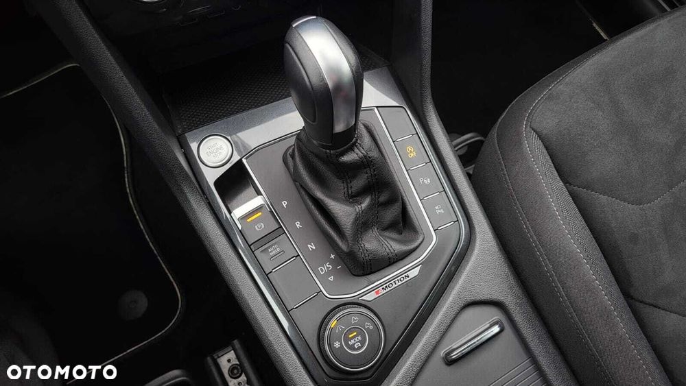 Volkswagen Tiguan - 23