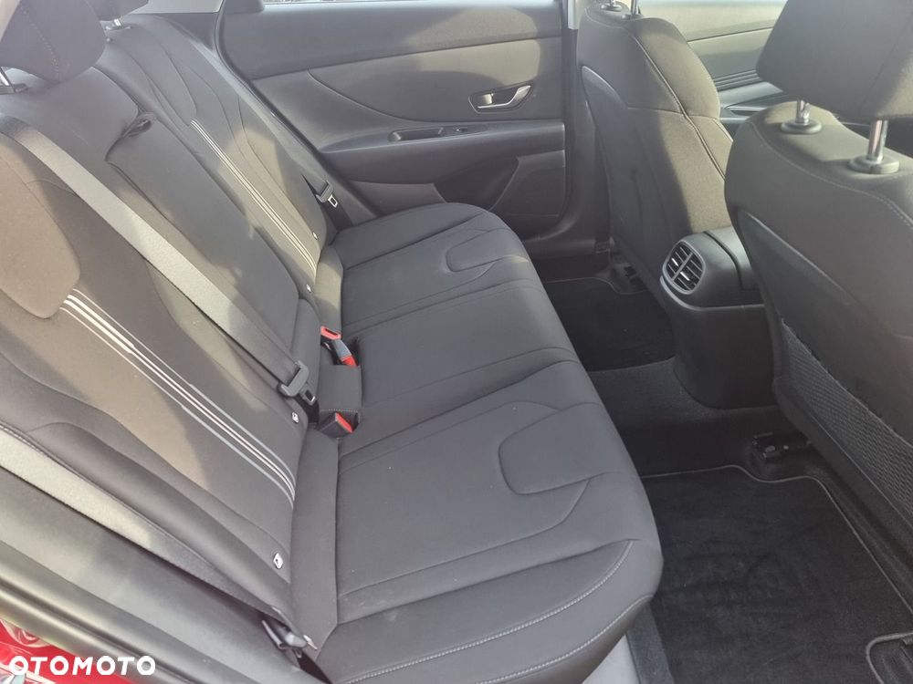 Hyundai Elantra 1.6 Smart - 21