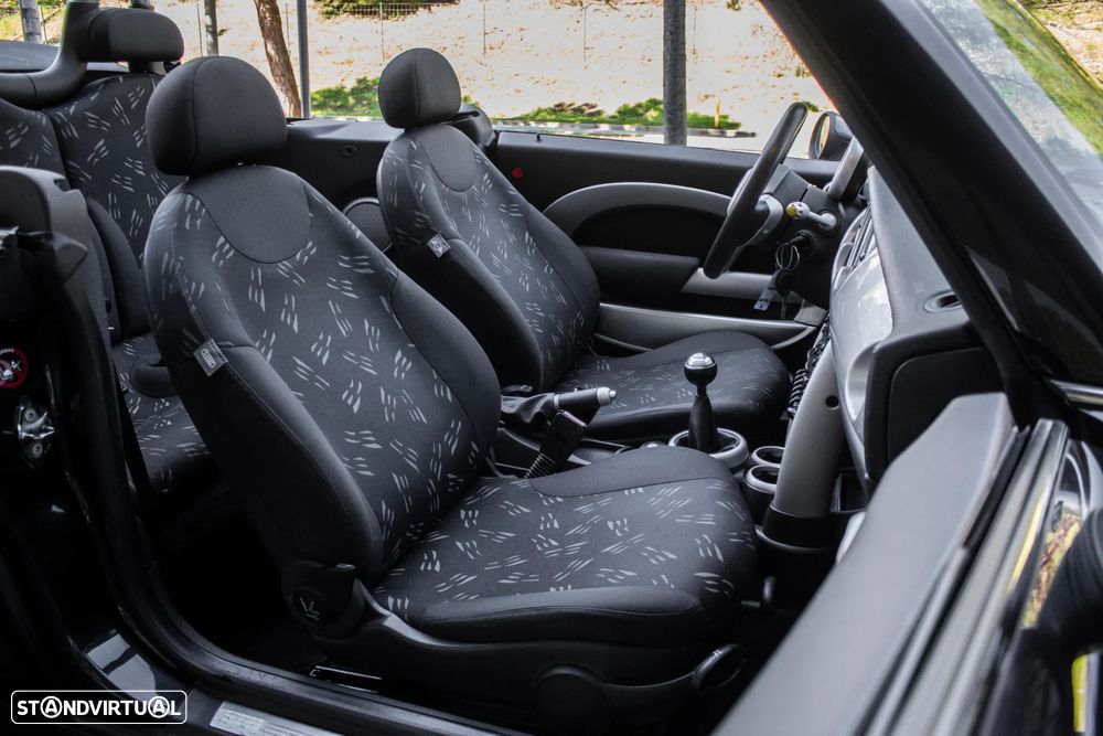 MINI Cabrio Cooper - 26