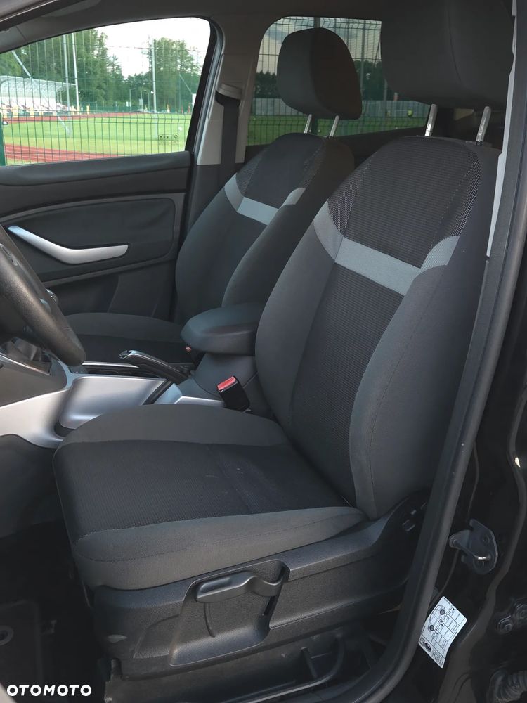 Ford Kuga 2.0 TDCi 2x4 Individual - 15