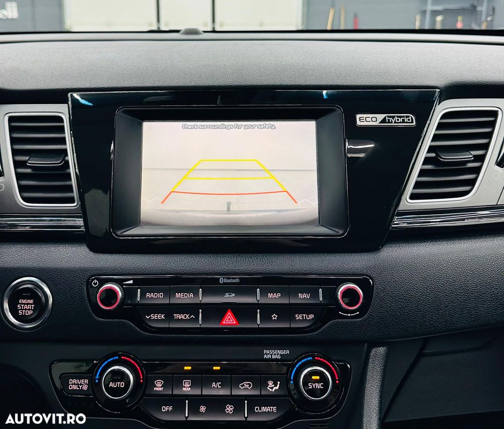 Kia Niro 1.6 GDI HEV 2WD OPF Aut. Edition 7 - 26