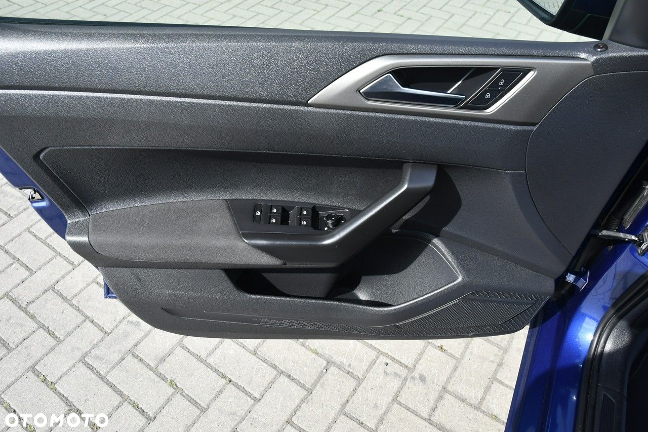Volkswagen Polo - 14