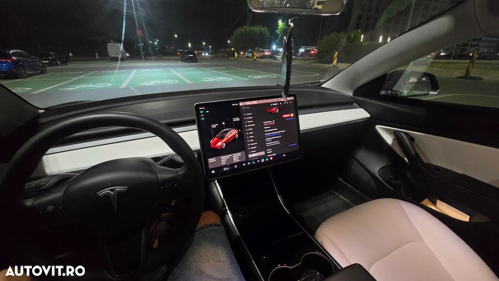 Tesla Model 3 Langstreckenbatterie Allradantrieb Dual Motor Performance - 10