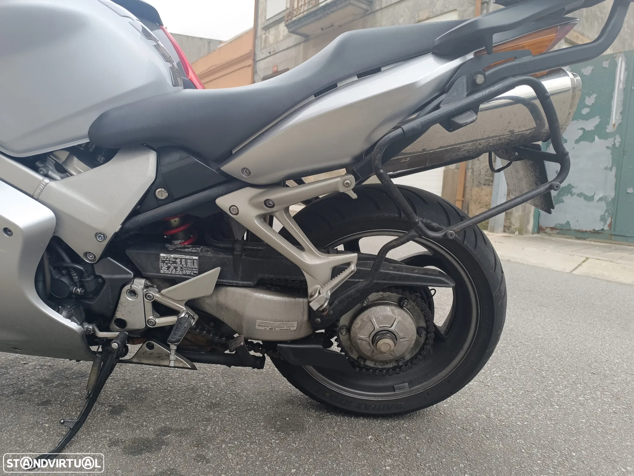 Honda VFR FI - 4