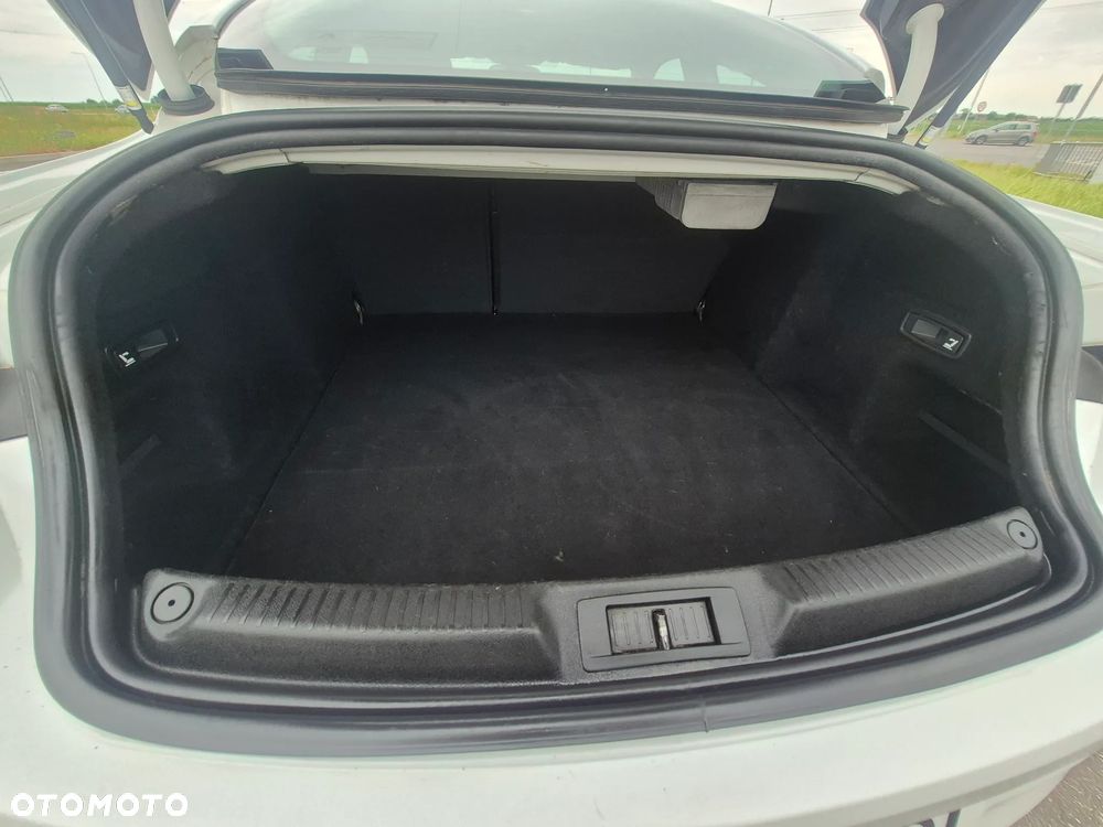 Renault Laguna 2.0 dCi Monaco GP - 9
