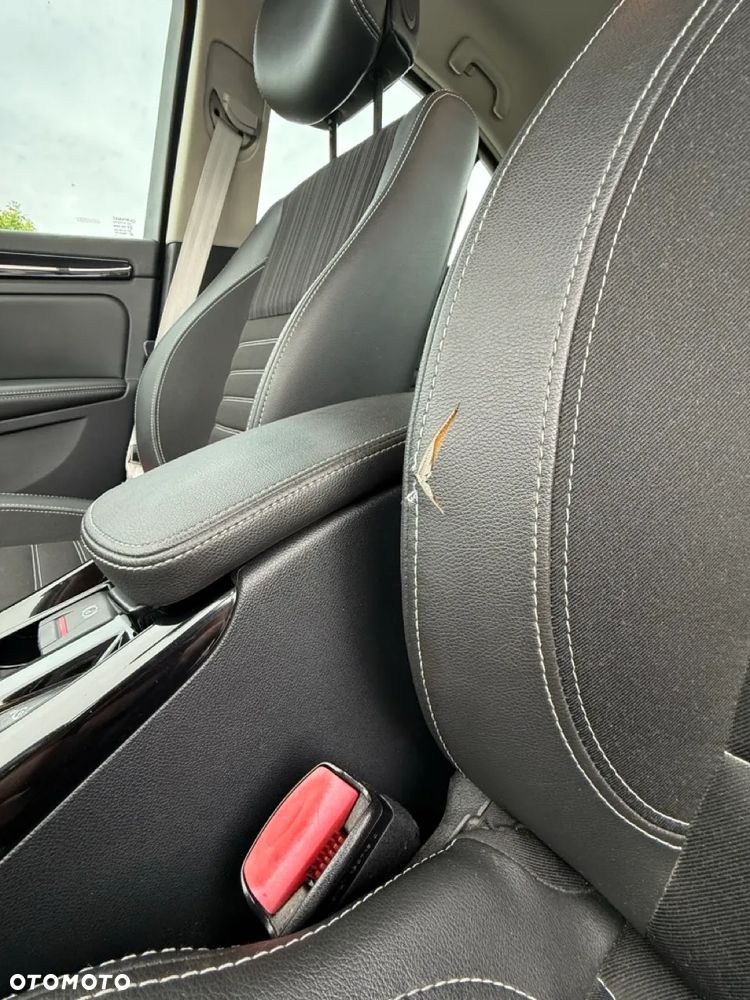 Renault Laguna dCi 110 FAP EDC Bose Edition - 29