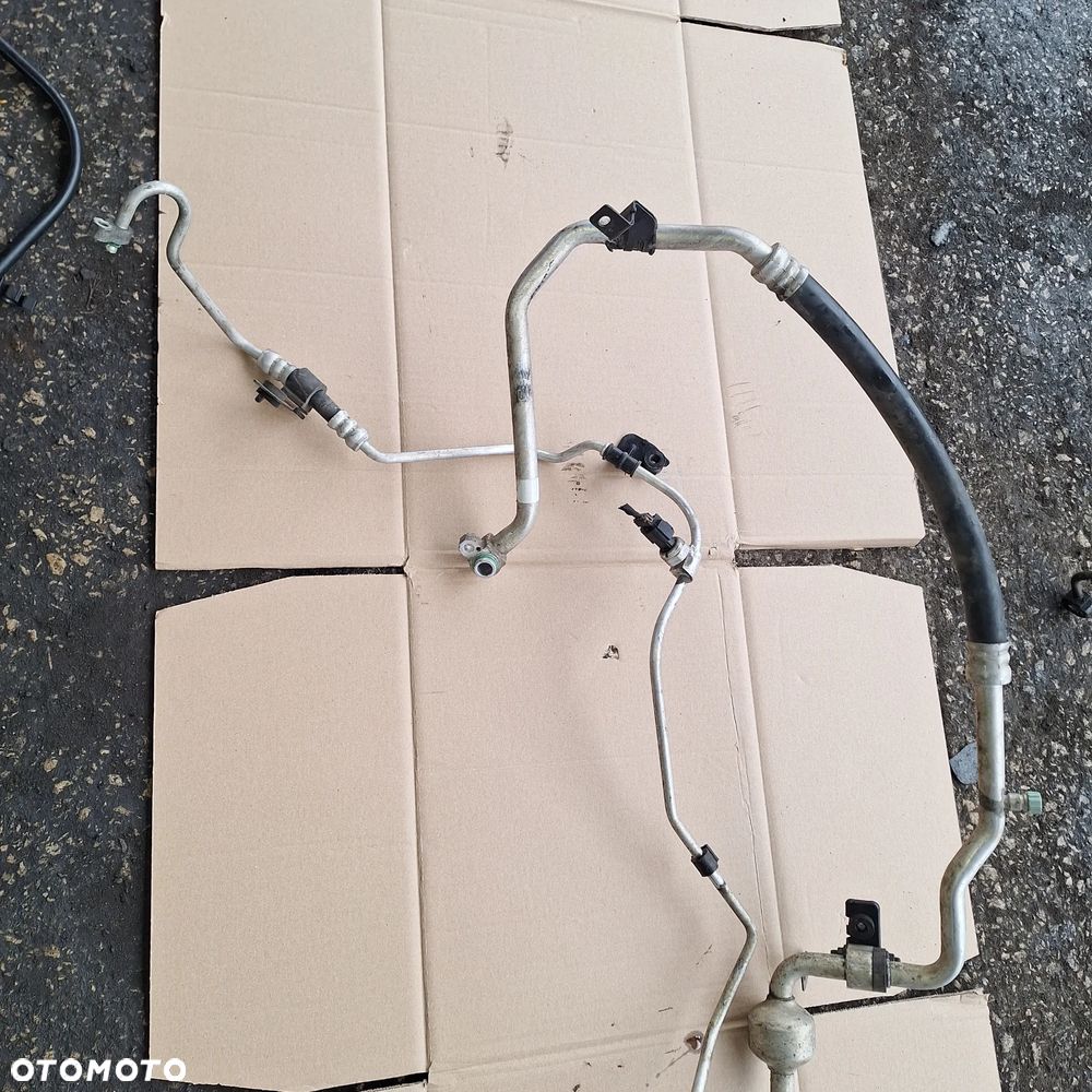 PRZEWOD KLIMATYZACJI KIA CEED 2.0 CRDI - 2