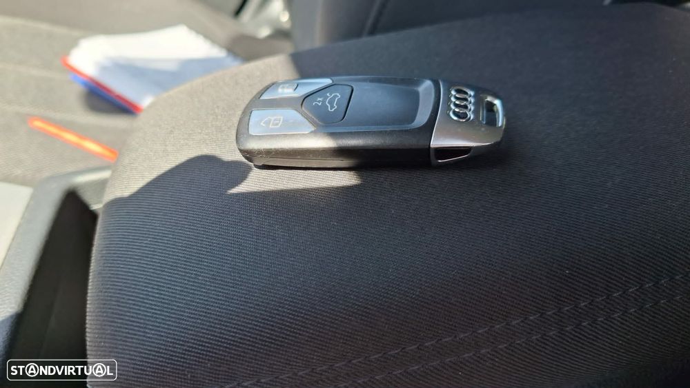 Audi A4 30 TDI Advanced S tronic - 11