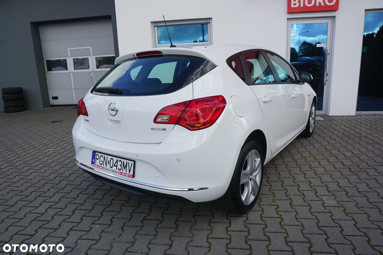 Opel Astra - 4