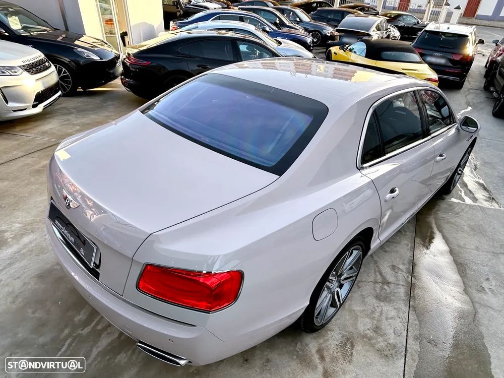 Bentley Continental Flying Spur - 46