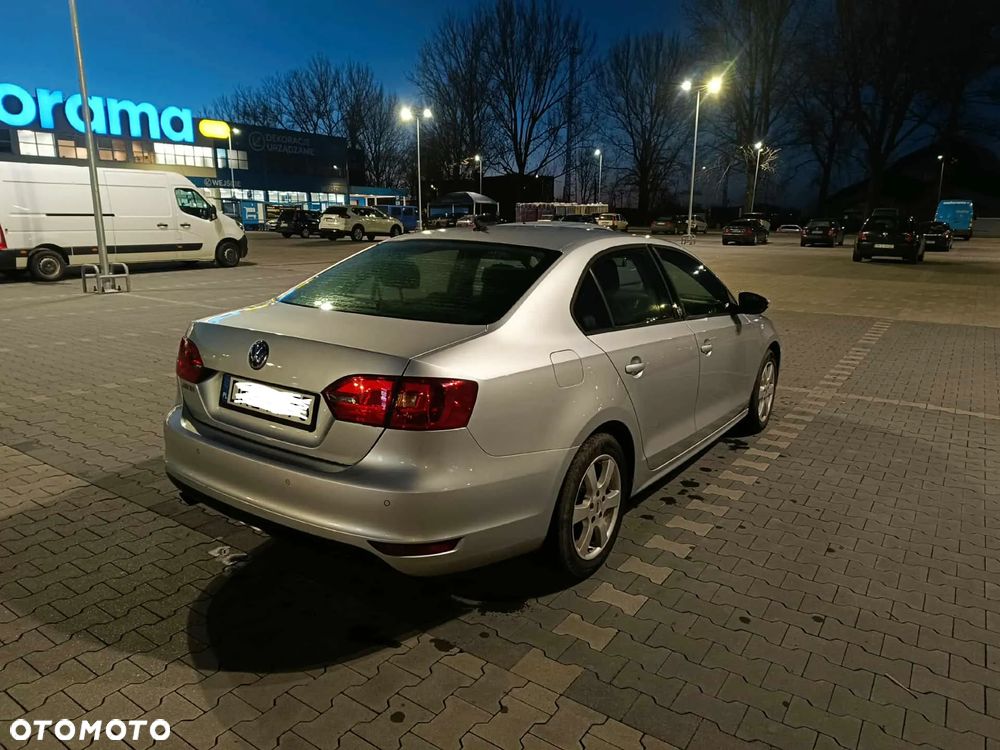 Volkswagen Jetta 1.2 TSI BMT Comfortline - 10