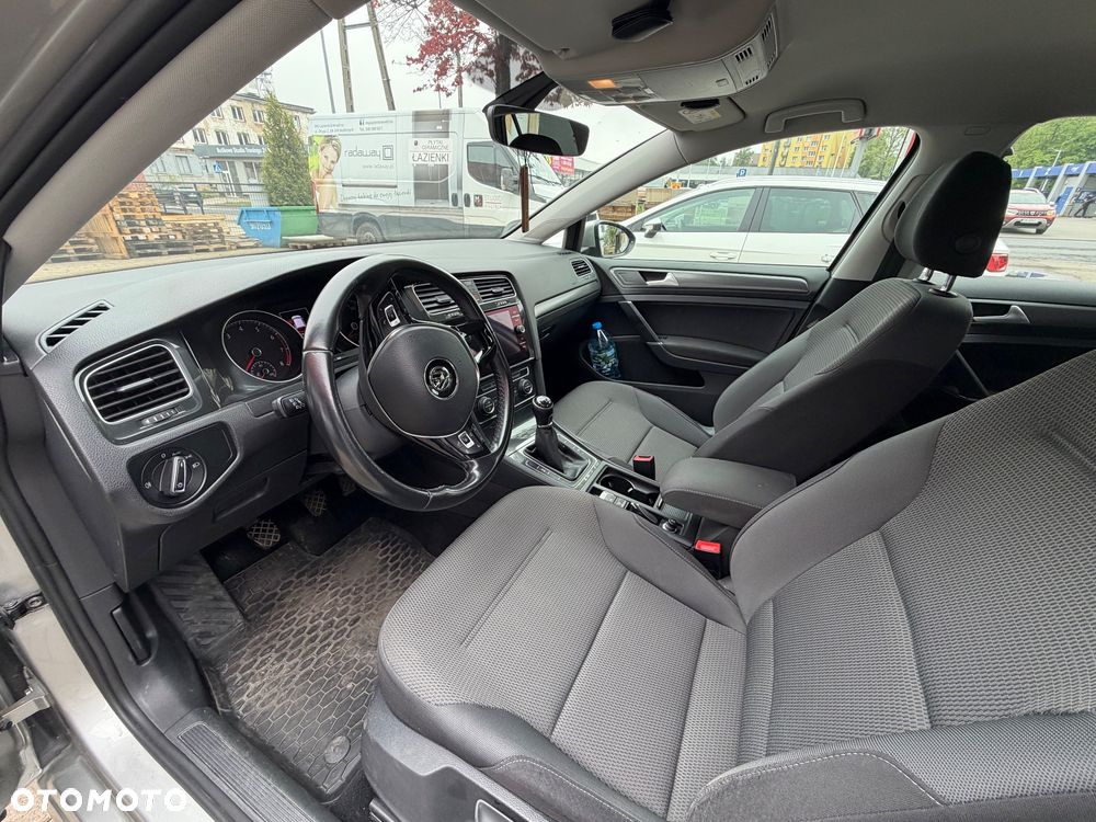 Volkswagen Golf 1.0 TSI BMT Trendline - 10