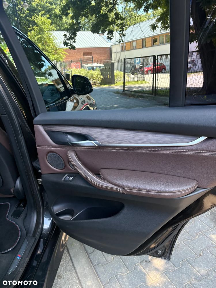 BMW X5 xDrive35i - 17